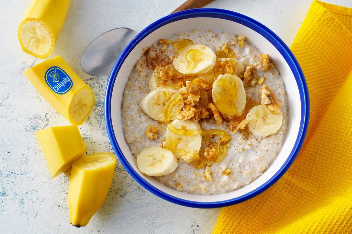 Banana oatmeal with honey, walnuts and cinnamon