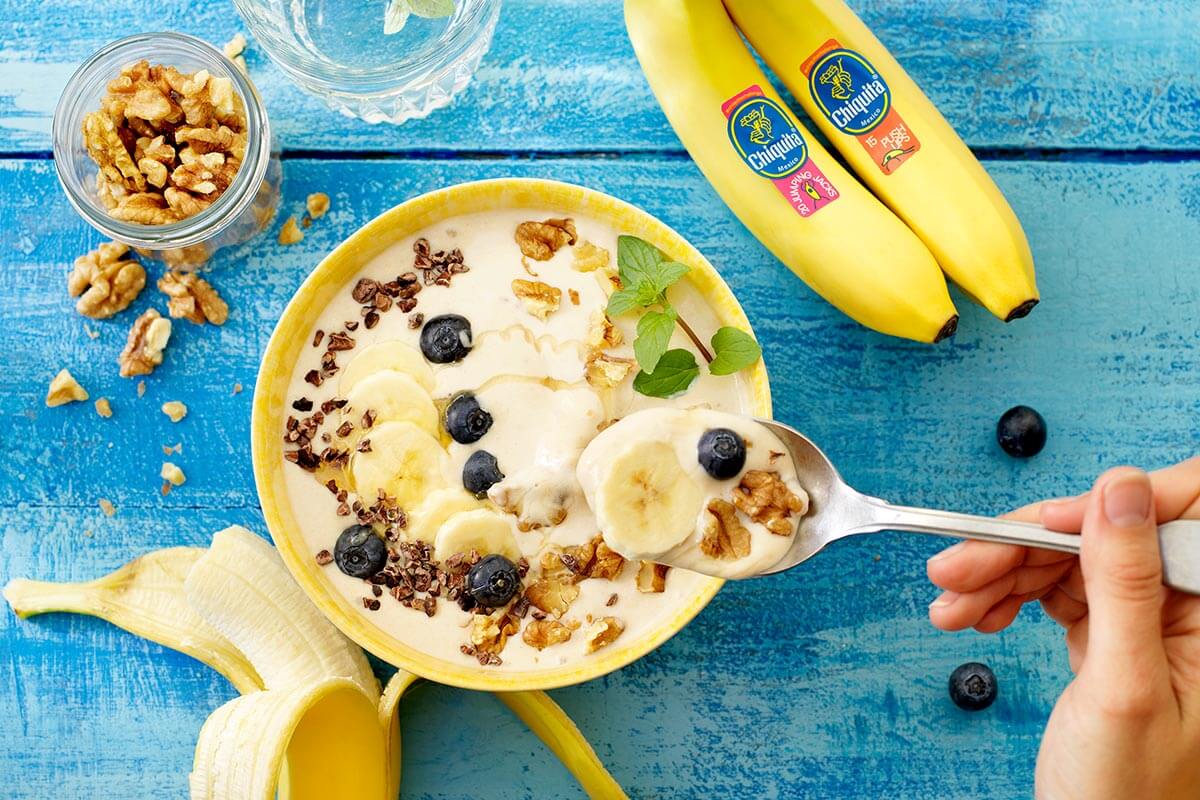 Easy Frozen Chiquita banana smoothie bowl