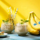 Green tea Chiquita banana smoothie