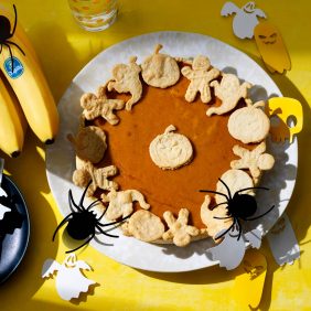 Easy Halloween Pumpkin Pie with Chiquita Banana